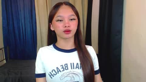 Snapshot of sugar_munch chatting on 02.15.25 Cheska online show from 02.15.25