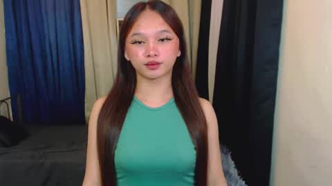 Snapshot of sugar_munch chatting on 02.15.25 Cheska online show from 02.15.25