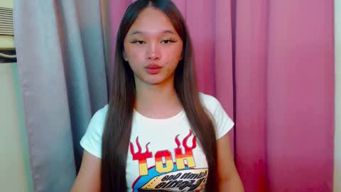 Snapshot of sugar_munch chatting on 02.27.25 Cheska online show from 02.27.25