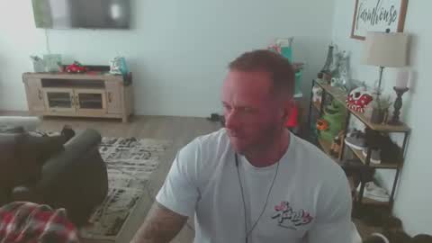 Snapshot of sugarballz44 chatting on 11.10.25 sugarballz44 online show from 11.10.25