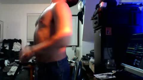 Snapshot of sugardotdom chatting on 04.14.26 Sugar online show from 04.14.26