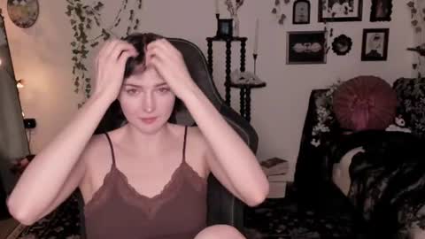 Snapshot of sugarmiette chatting on 06.27.26 Ella online show from 06.27.26