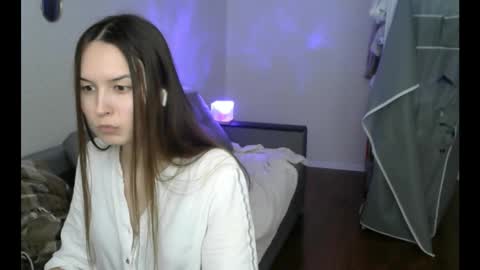 Snapshot of sugarrbell chatting on 10.06.25 Bell online show from 10.06.25