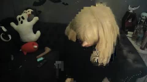 Sugary online show from 11.04.25