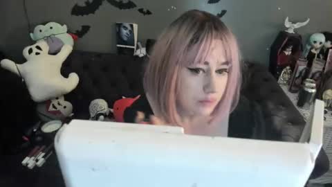 Sugary online show from 11.23.25