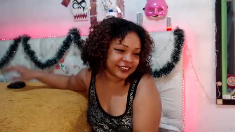 Snapshot of suggabrown_ chatting on 01.03.25 suggabrown_ online show from 01.03.25