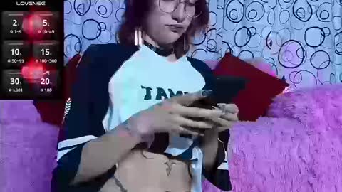 Snapshot of sukifuyu__ chatting on 09.23.25    online show from 09.23.25