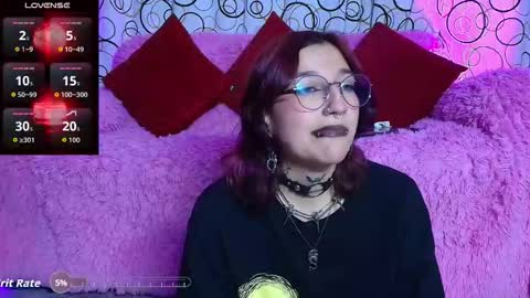 Snapshot of sukifuyu__ chatting on 10.14.25    online show from 10.14.25