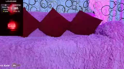 Snapshot of sukifuyu__ chatting on 10.16.25    online show from 10.16.25