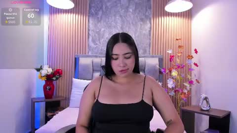 Snapshot of sulay_kim chatting on 07.23.26 Sulay online show from 07.23.26