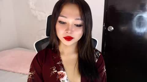 Snapshot of sultry_cyramore chatting on 10.16.25 sultry cyramore online show from 10.16.25