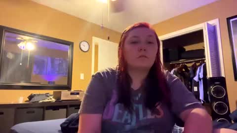 Snapshot of sum645700 chatting on 09.12.25 sum - maybe online show from 09.12.25