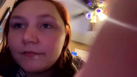 Snapshot of sum645700 chatting on 09.30.25 sum - maybe online show from 09.30.25