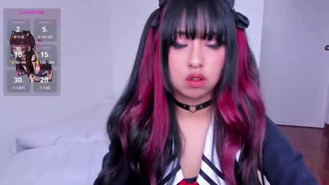 Nicolle  online show from 01.16.26