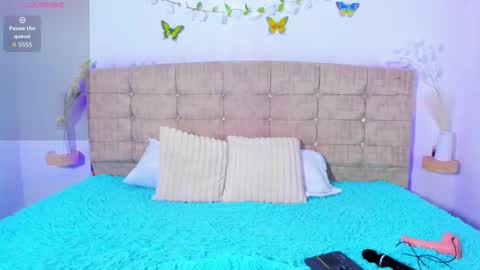 summer_girls01 online show from 03.21.26