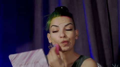 Snapshot of summer_quinn_ chatting on 01.02.25 Deea online show from 01.02.25