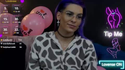 Snapshot of summer_quinn_ chatting on 02.15.25 Deea online show from 02.15.25