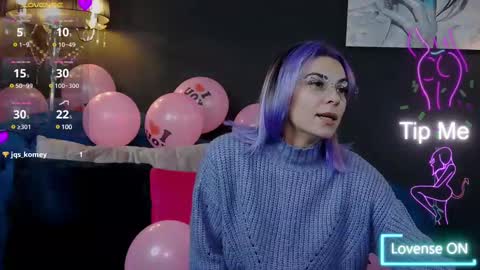 Snapshot of summer_quinn_ chatting on 02.17.25 Deea online show from 02.17.25