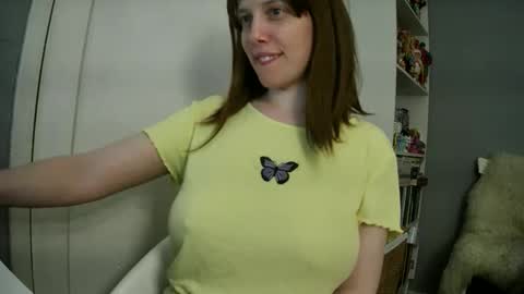 Snapshot of summerbluesky chatting on 05.30.26 summerbluesky online show from 05.30.26