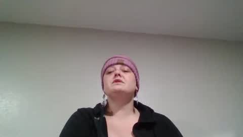 Summer Divine online show from 11.18.25