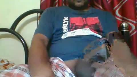 Snapshot of sundayishere chatting on 02.18.25 sundayishere online show from 02.18.25