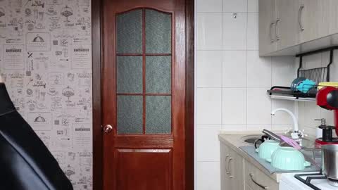 Tina. Im topless model  online show from 12.16.24