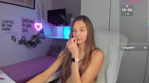 Sofia online show from 12.18.25