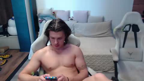 Snapshot of sunny1girl chatting on 07.18.26 Alice and Sergey online show from 07.18.26