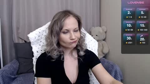 Naomi online show from 02.06.26