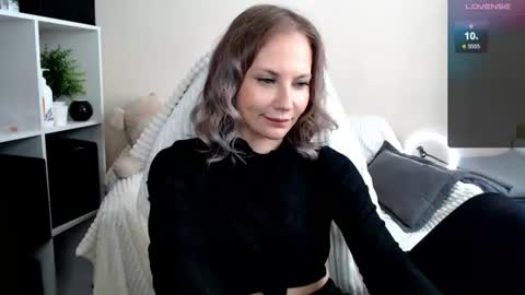 Snapshot of sunny_bunny6 chatting on 07.14.26 Naomi online show from 07.14.26