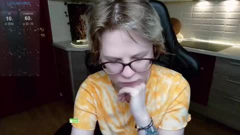 Snapshot of sunny_mood chatting on 05.16.26 sunny mood online show from 05.16.26