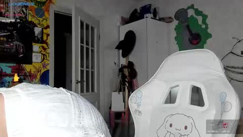 Sunny online show from 10.17.25