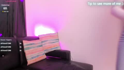 Snapshot of sunny_page chatting on 04.04.26 Sunny Page online show from 04.04.26