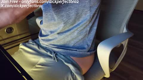 sunny valentine online show from 11.21.25