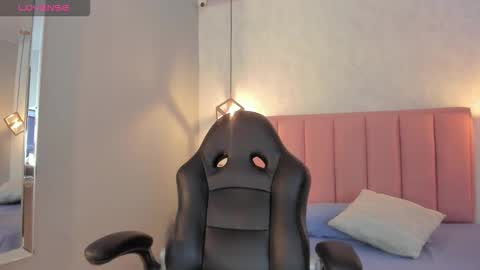  S U N N Y online show from 11.01.25