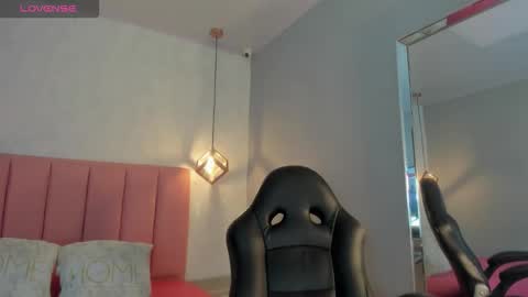  S U N N Y online show from 01.10.26