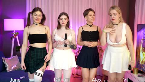 Snapshot of sunnyfia chatting on 01.31.25 Fia  -  TG -  Mia -  Alice -  online show from 01.31.25