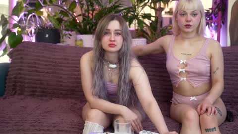 Fia  -  TG -  Mia -  Alice -  online show from 01.19.26