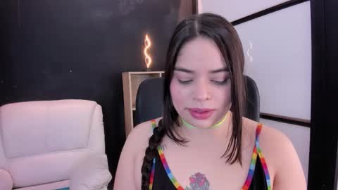 Sunny online show from 11.25.25