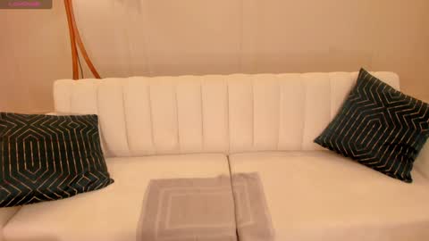 Sunny Rivers online show from 02.02.25