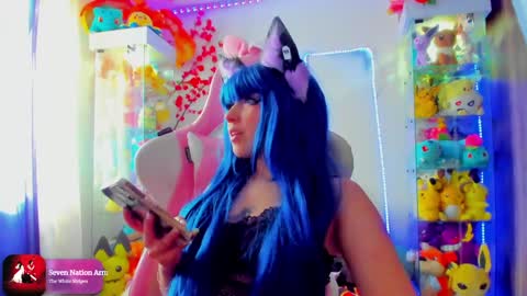     RAVENCLAU GIRL  online show from 01.08.25