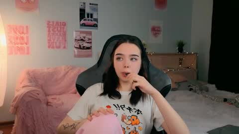 Luna online show from 04.30.26