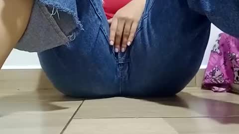 Annie online show from 12.18.25