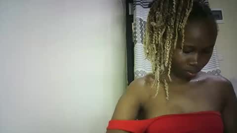 Snapshot of sunshine_g chatting on 01.18.26 Sunshine online show from 01.18.26