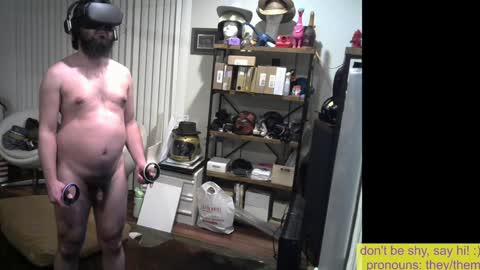 Snapshot of sunshinestreak chatting on 01.09.25 im not actually a man my pronouns are theythem online show from 01.09.25