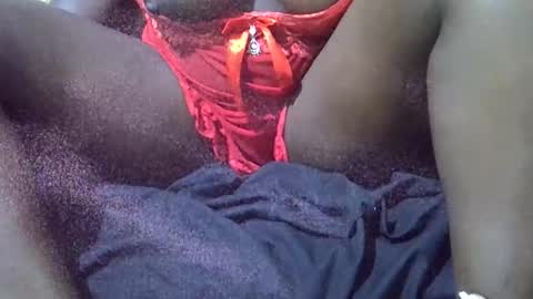 Snapshot of suoergila chatting on 11.04.25 Liz online show from 11.04.25