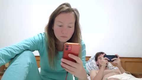 Snapshot of super_jony chatting on 02.18.25 super jony and Marta GMT 1300-1800 every day online show from 02.18.25