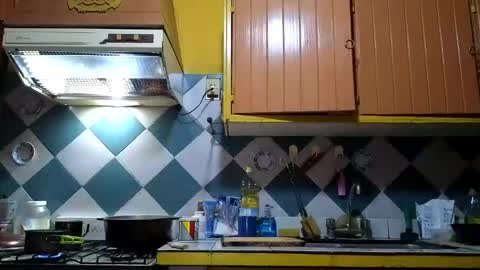 Snapshot of super_jony chatting on 10.20.25 super jony and Marta GMT 1300-1800 every day online show from 10.20.25