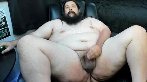 Snapshot of superchubbiguysd chatting on 10.31.25 superchubbiguysd online show from 10.31.25