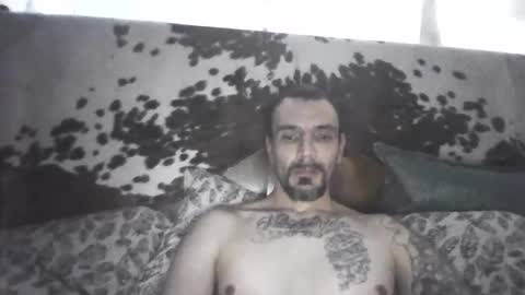 Snapshot of superd512 chatting on 01.13.25 Guero Cash online show from 01.13.25